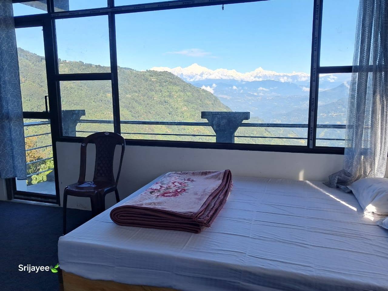 Comfortable Hotel Room